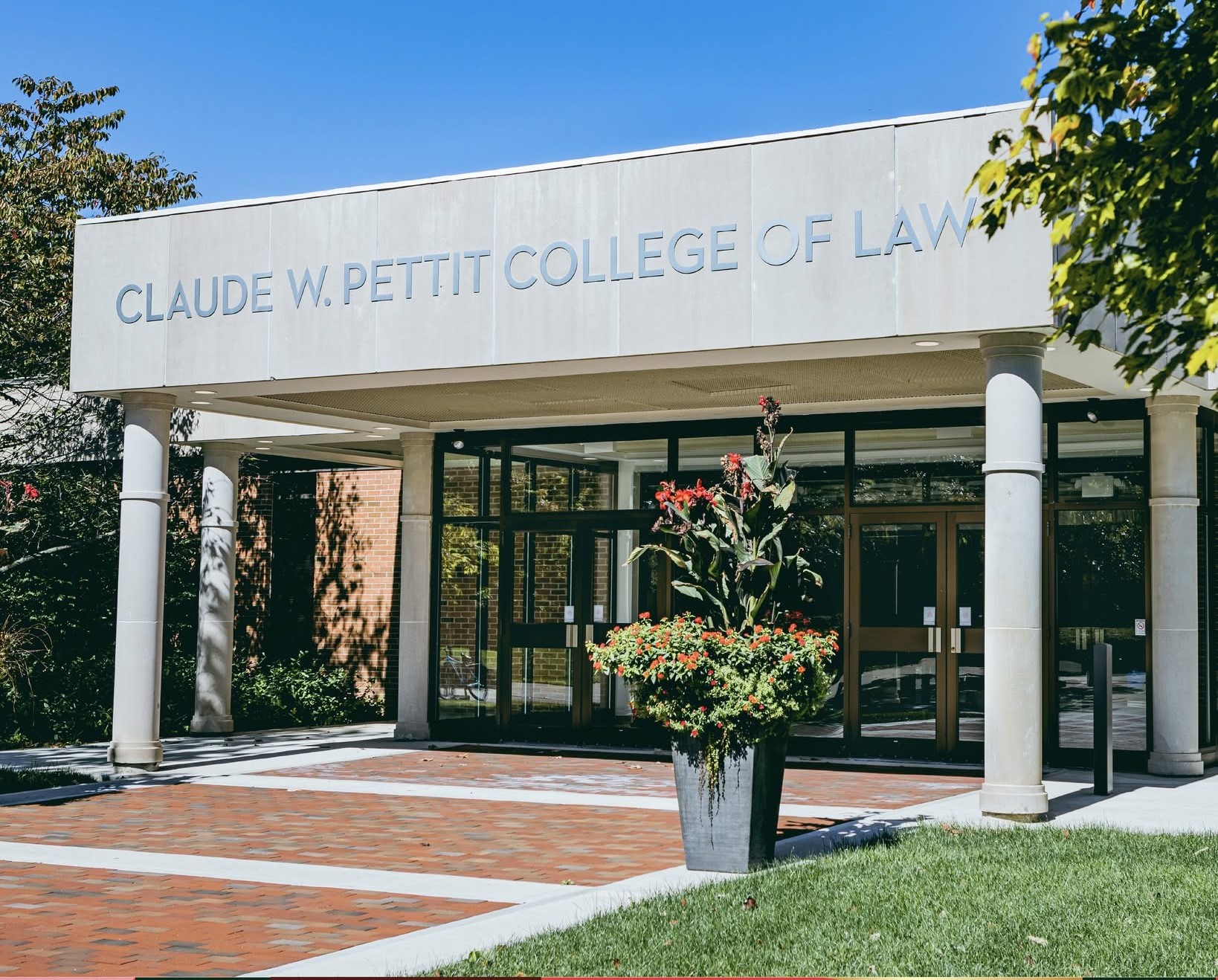 exterior college of law